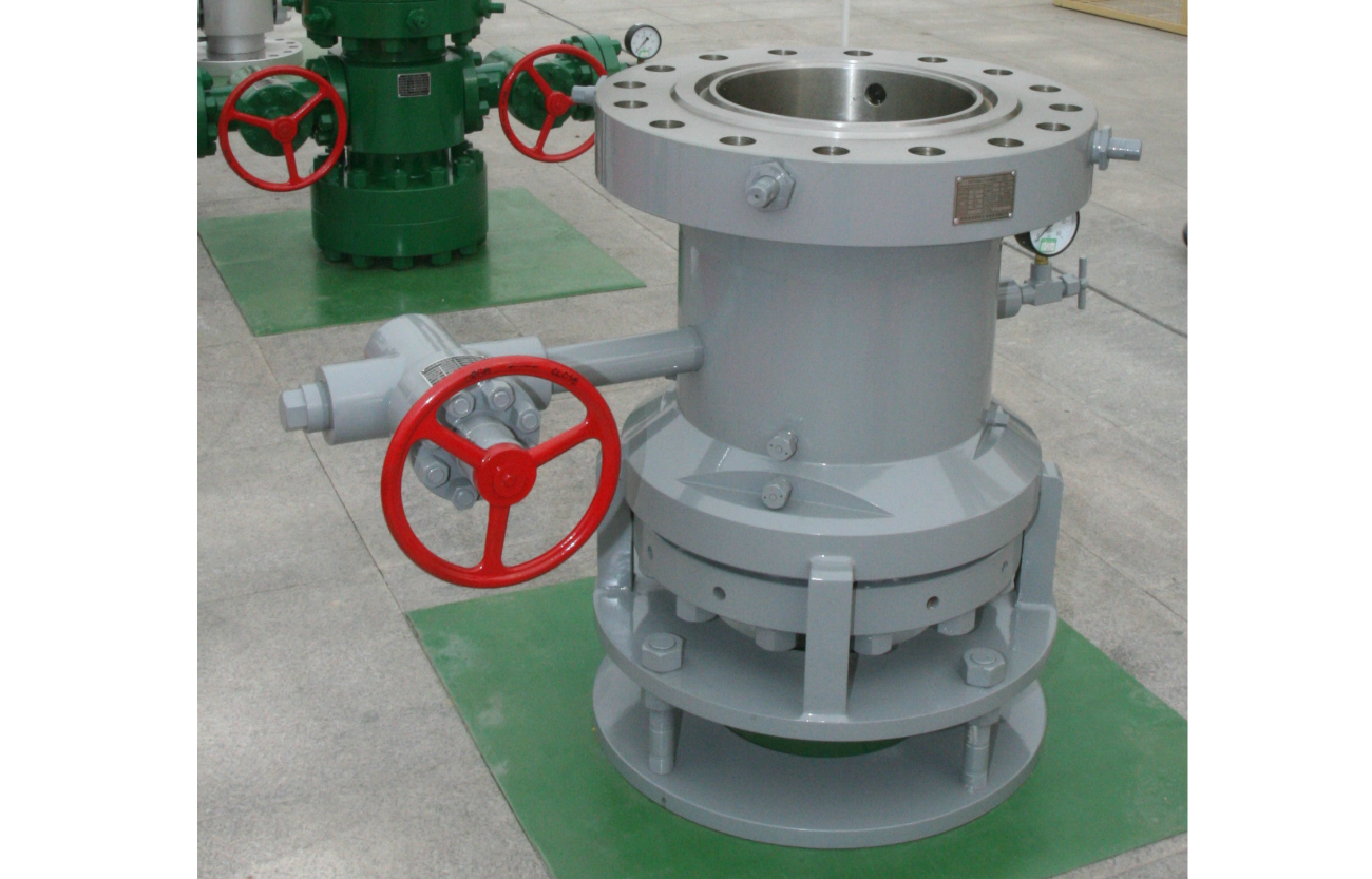 1-2-casing-head-1300 | SJ